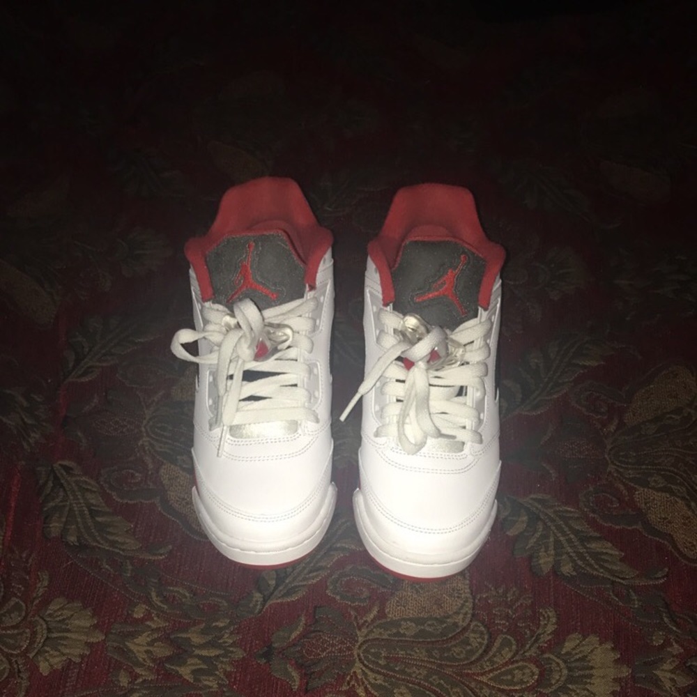 Low top fire red Jordan 5’s